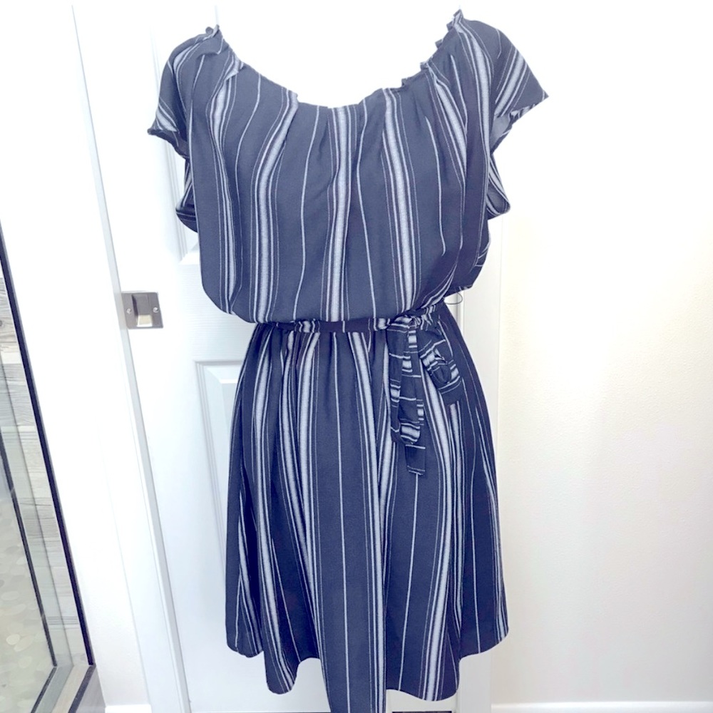 LC LAUREN CONRAD Blue/White Striped Dress Sz L